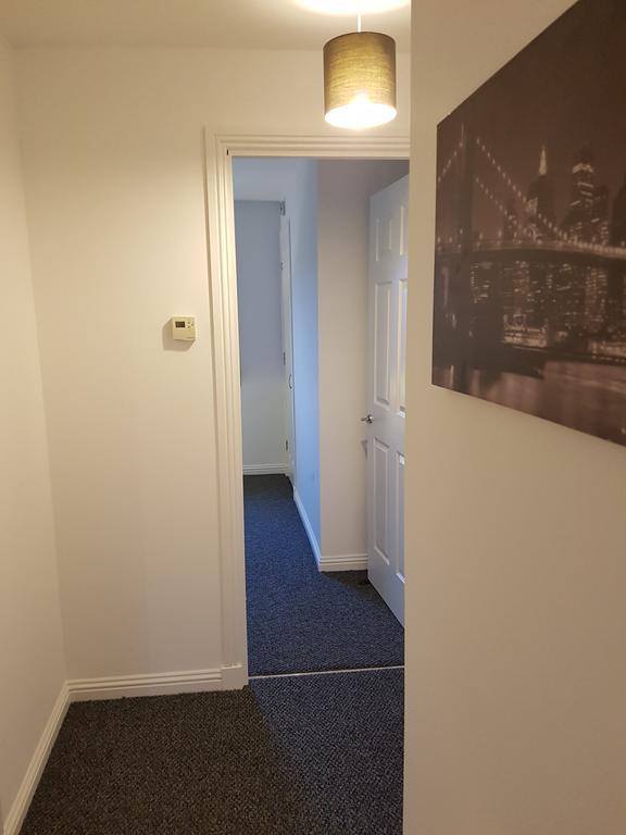 Bathgate Contractor And Business Apartment Luaran gambar