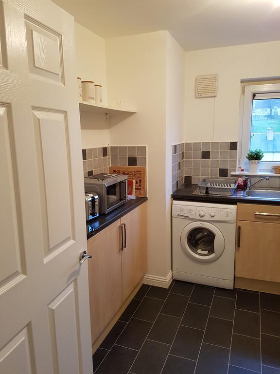 Bathgate Contractor And Business Apartment Luaran gambar